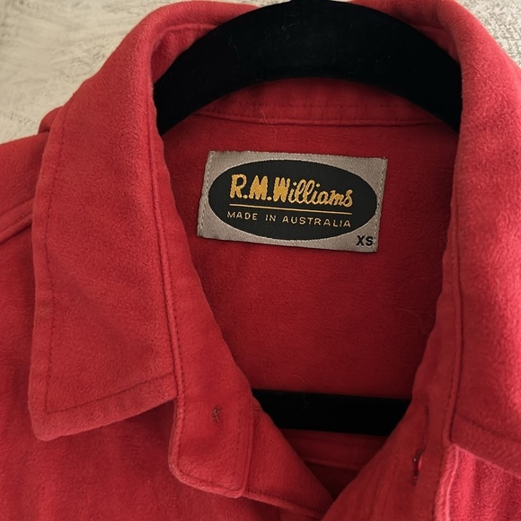 Men’s button down shirt - Picture 2 of 3